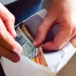 Pénz borítékban 5