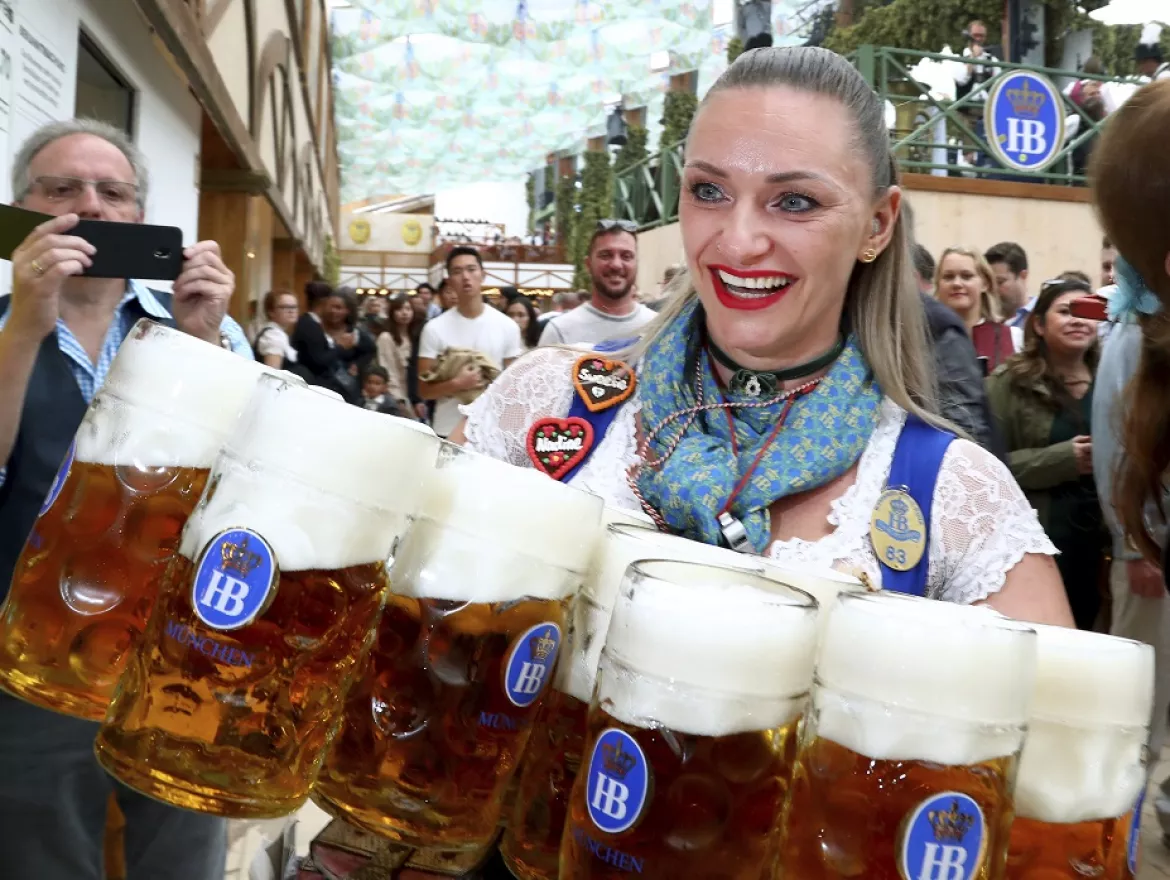 Müncheni sörfesztivál 2025