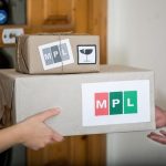 posta csomag kézbesítés