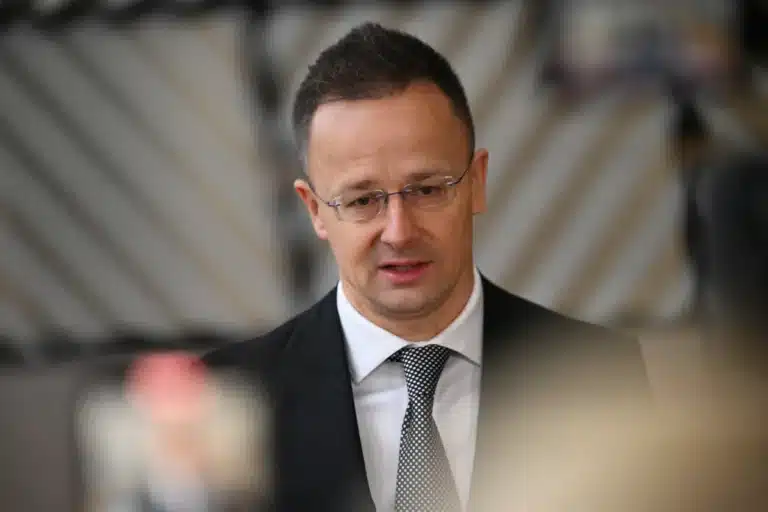 szíjjártó-péter